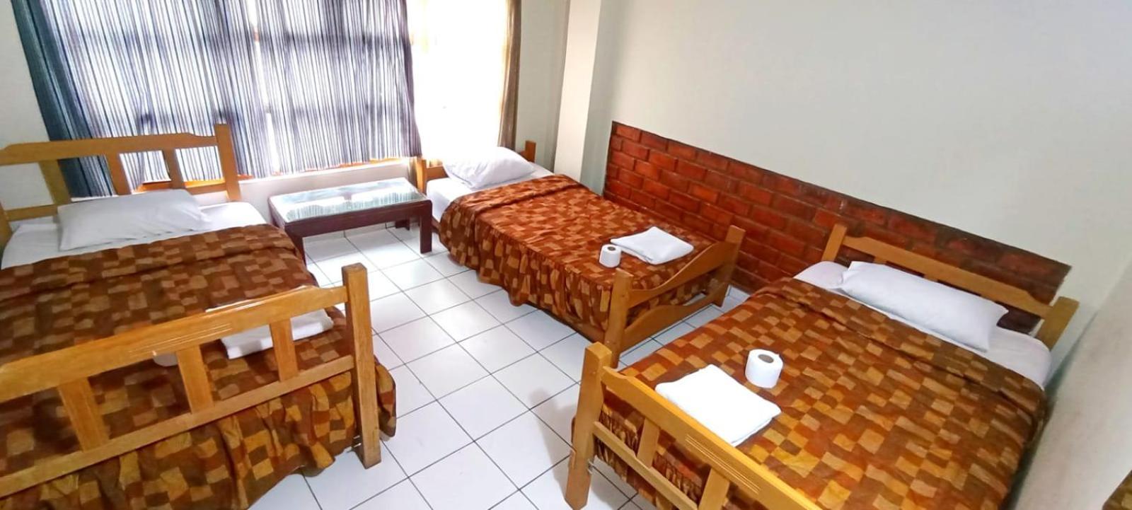 Andes Hostel 와라스 외부 사진